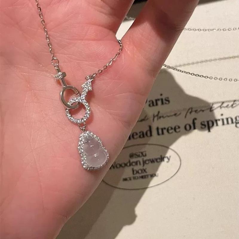 Titanium Steel Non-fading Small Waist Necklace Women's Summer Niche Design Accessories Collarbone Chain Pendant