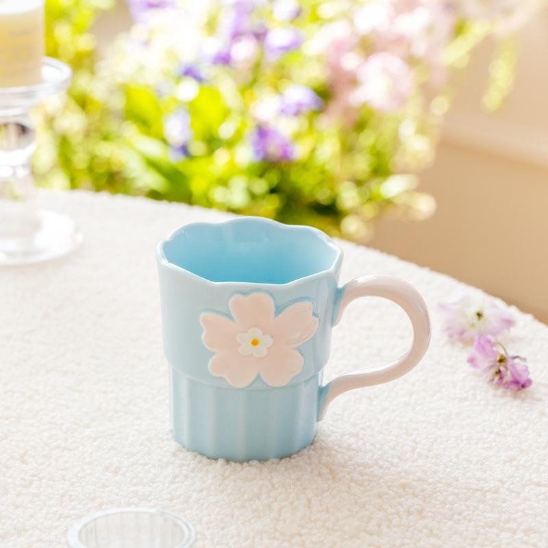 Creative hand-painted relief contrasting color flower cup household water cup design sense niche mug ceramic souvenir coffee cup