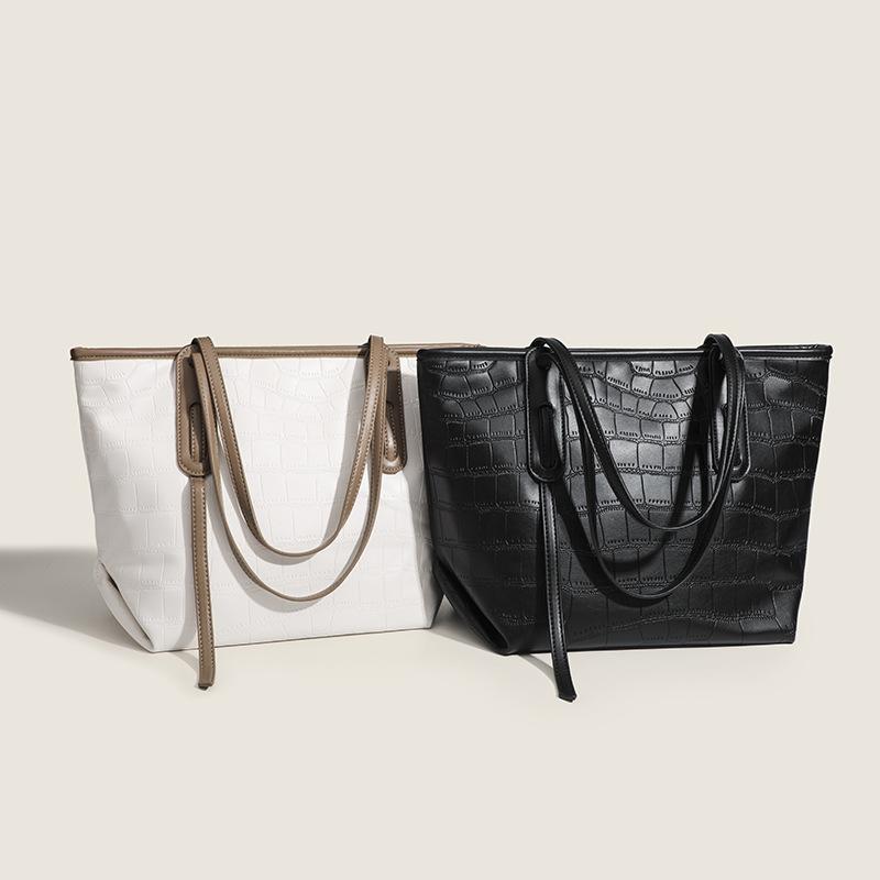 Simple large-capacity bag women's bag 2025 summer new trendy fashion ins shoulder bag portable tote bag