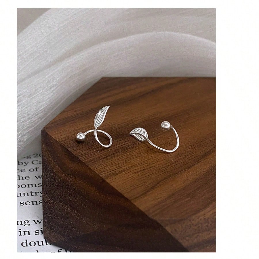Ginkgo Stud Earrings Women's Simple Fashion Earbone Stud Earrings Screw Earrings