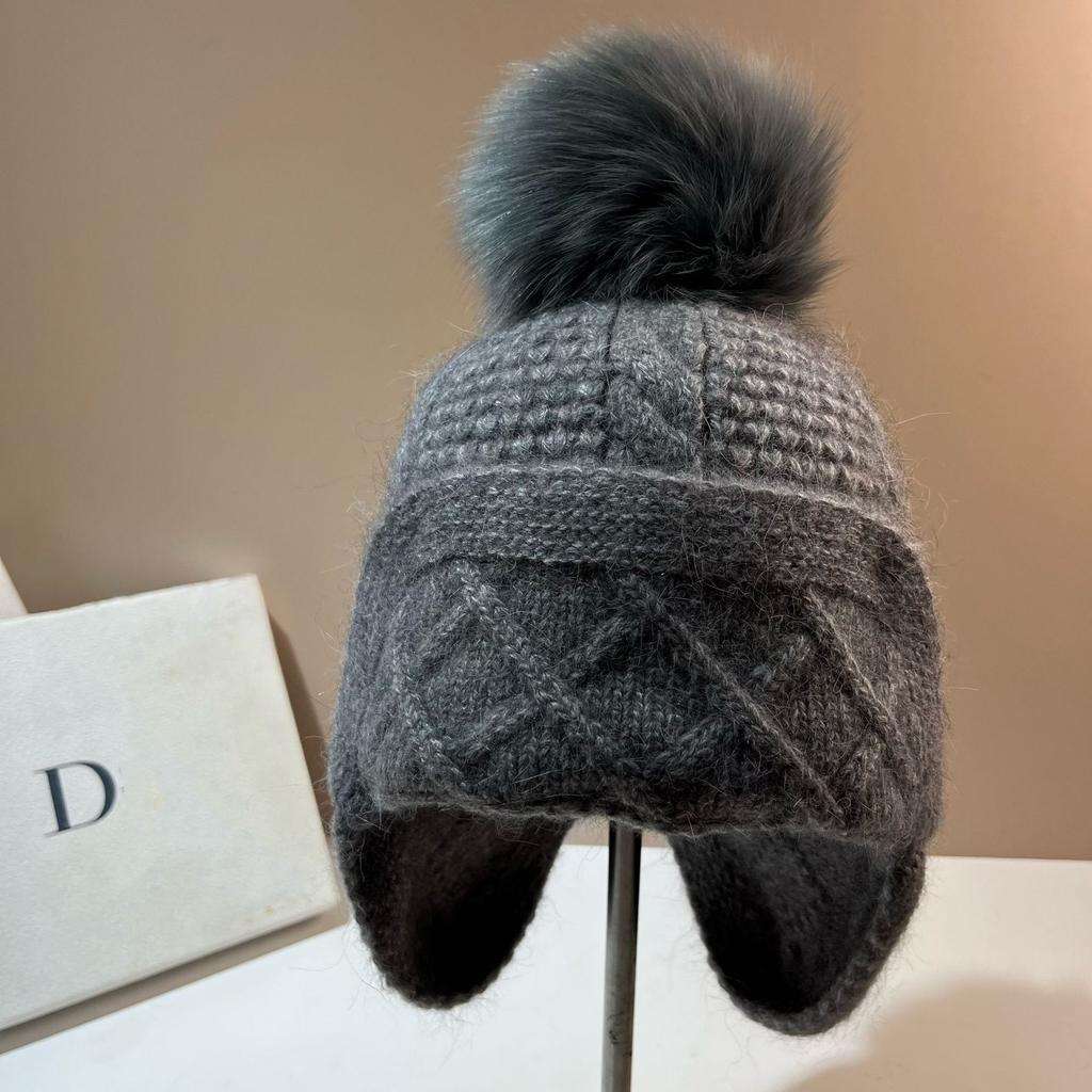 Fox Hairball Knitted Hat Winter Rabbit Plush Wool Ear Protector Hat Russian Outdoor Warm Rhombus Baotou Hat