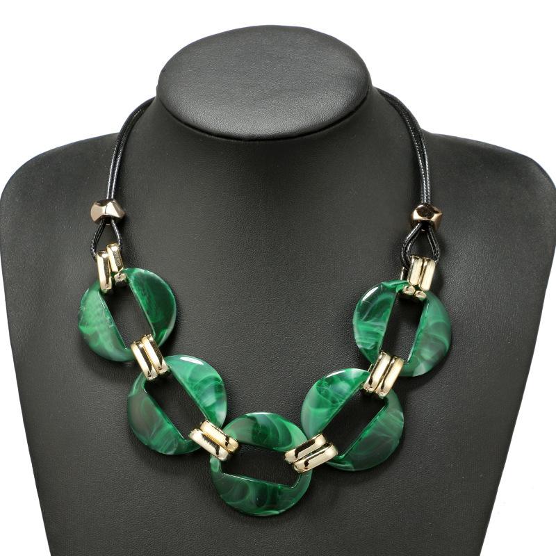 European and American Exaggerated Acrylic Geometric Necklace Colorful Sweater Chain Fashionable Women's Geometric Necklace