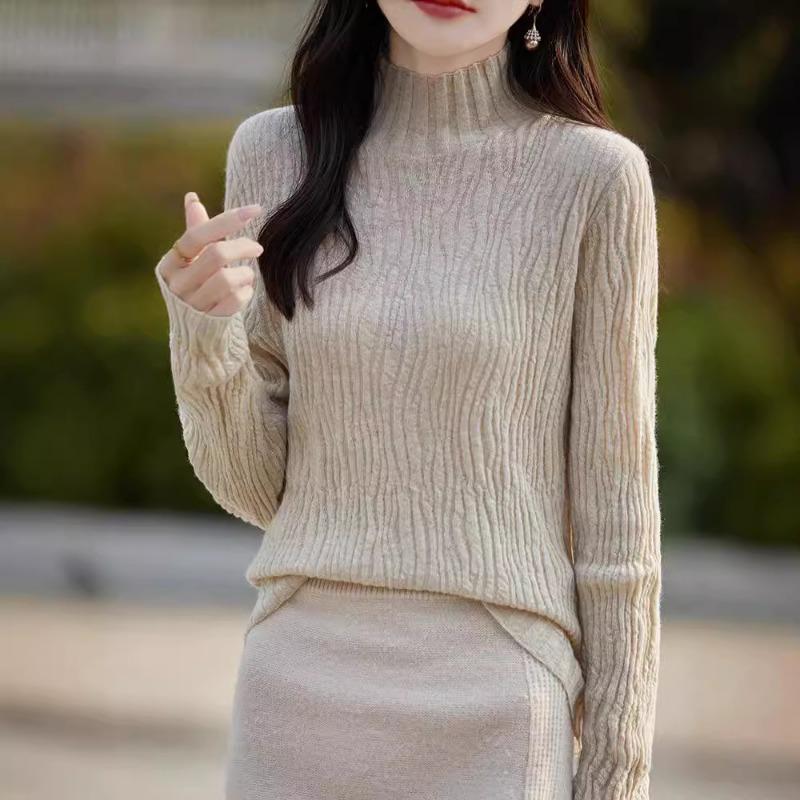 Autumn new long-sleeved round neck bottomed women's clothing thin pleated inside knitted sweater top supply