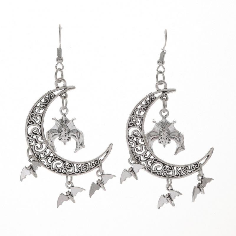 Jun'an Gothic Moon Bat Earrings: Punk Alternative Jewelry
