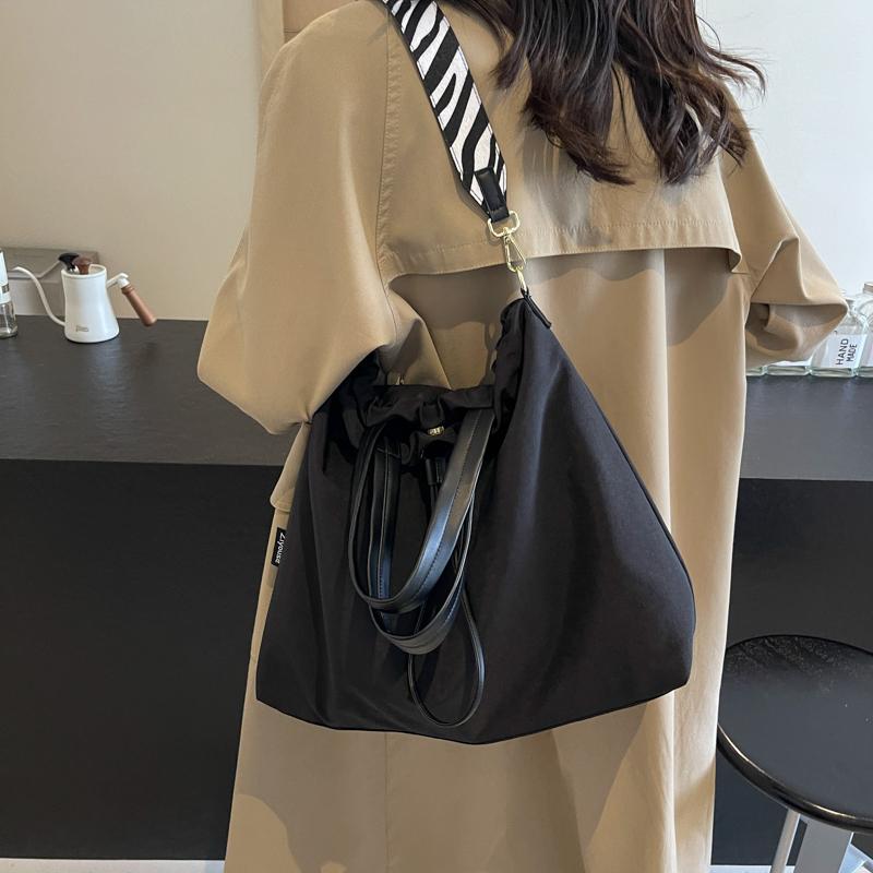 Большая вместительная сумка-ведро с завязками на шнурке женская сумка через плечо сумка — фото 4