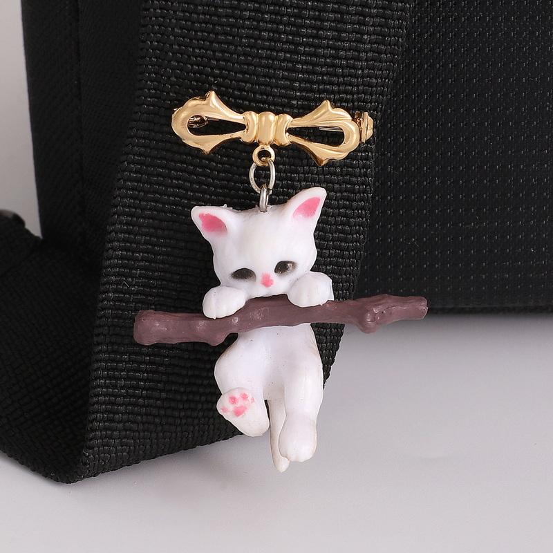 Fashion Cute Flower Wreath Bird Brooch For Women Shiny Rhinestone Cute Animal Brooches Pin Girls Daily Party Scarf Suit Jewelry