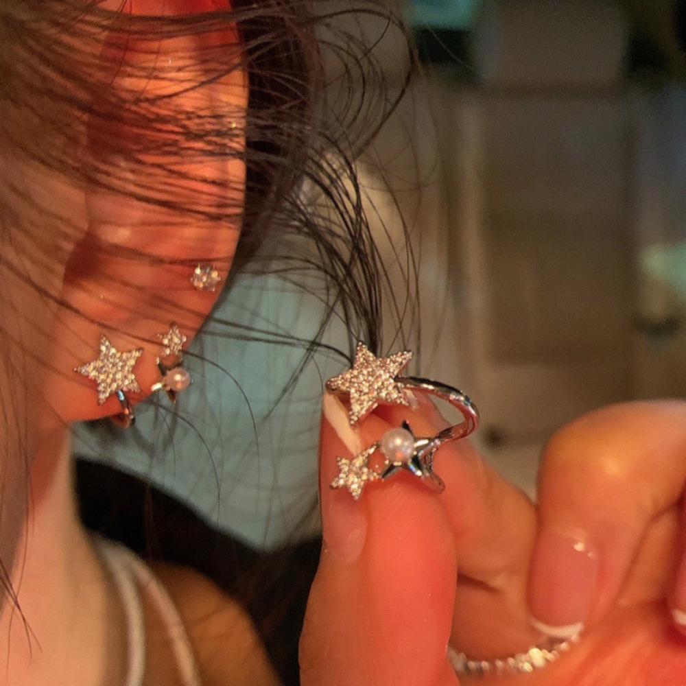 

1 Pair of Fashionable Imitation Pearl Star Imitation Zircon Earrings - Women s High-end Light Luxury Earrings Versatile Earrings серебряный