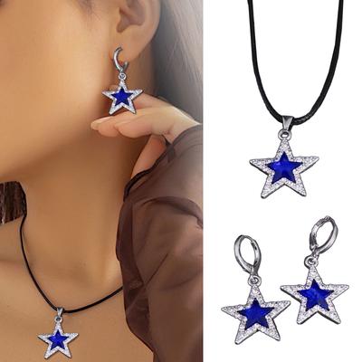 Versatile Star Ear and Necklace Set for Street Fashion Lovers Cool and Stylish Star Pendant Choker with Earrings Jewelry