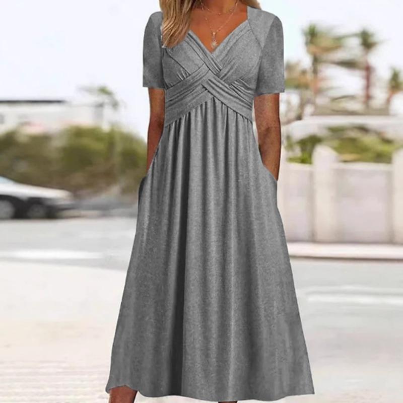 A New Autumn Fashion Solid-color V-neck Short-sleeved Pocket Personalized Dress for Women