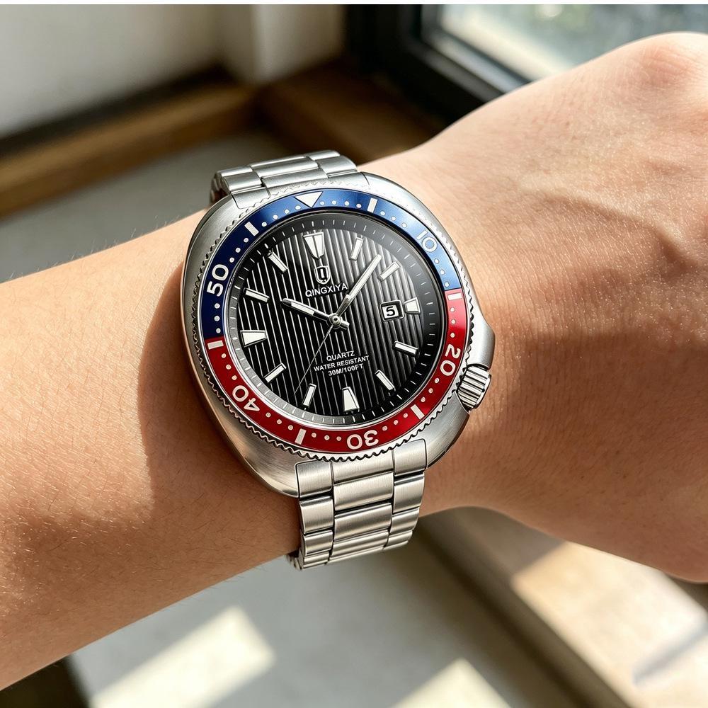 Business Mens Analog Watches Wateproof Diving Watch Luminous Dial Steel Band Daily Calendar Quartz Watch