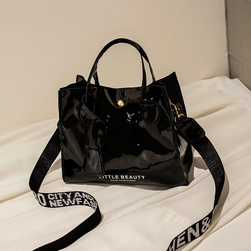 Women's shoulder printing bucket bag summer and autumn new product personalized oblique span mobile phone change bag