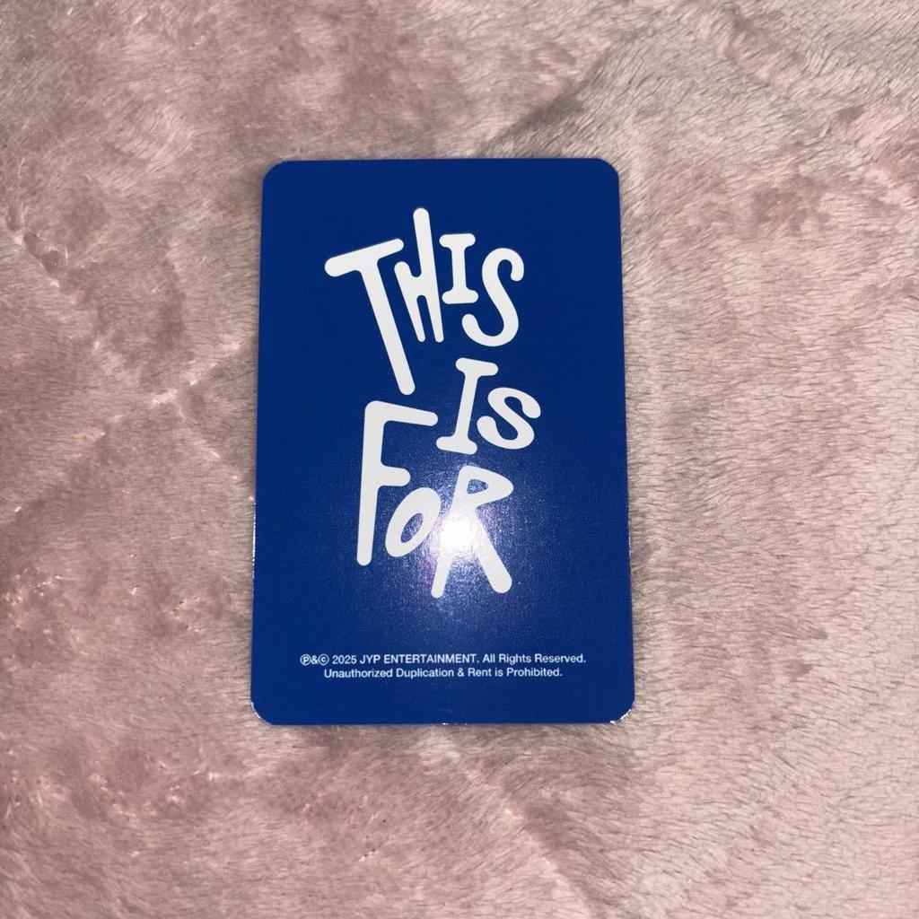 [USED] TWICE Momo THIS IS FOR SOUNDWAVE Regular Edition