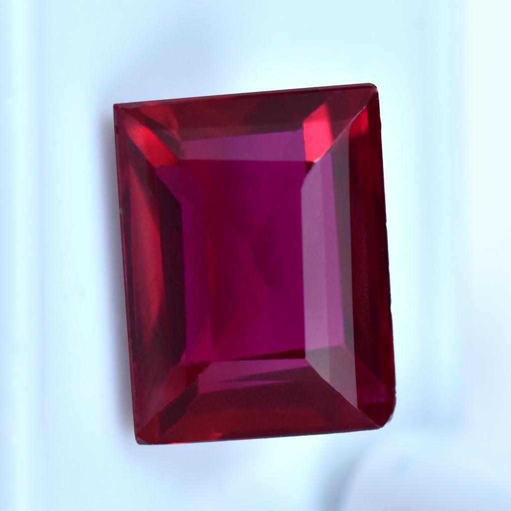 Stunning Quality Red Ruby CERTIFIED Loose Gemstone 9.15 Ct Natural Emerald Cut. AR-640