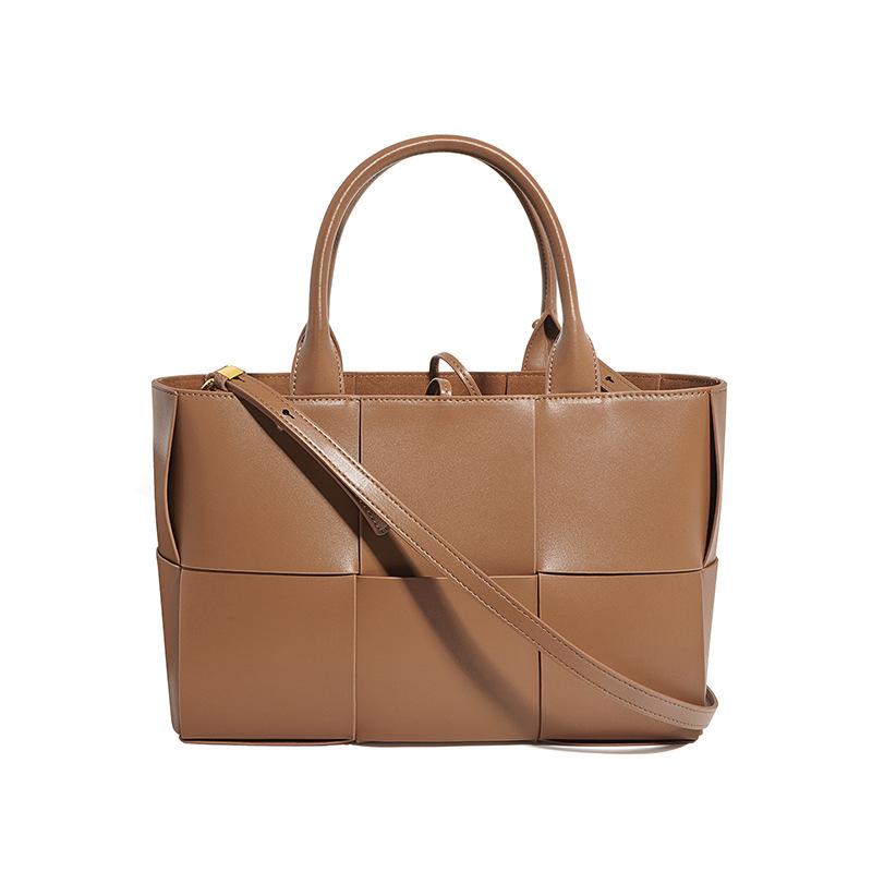 Neue Leder-Webtasche Rindsleder Einfache Vielseitige Tasche Pendler Schulter Messenger Handtasche
