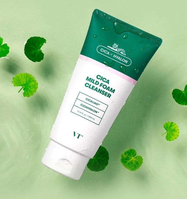 VT Cica Mild Foam Cleanser 300ml | Gentle Daily Facial Cleanser with Cica Extract
