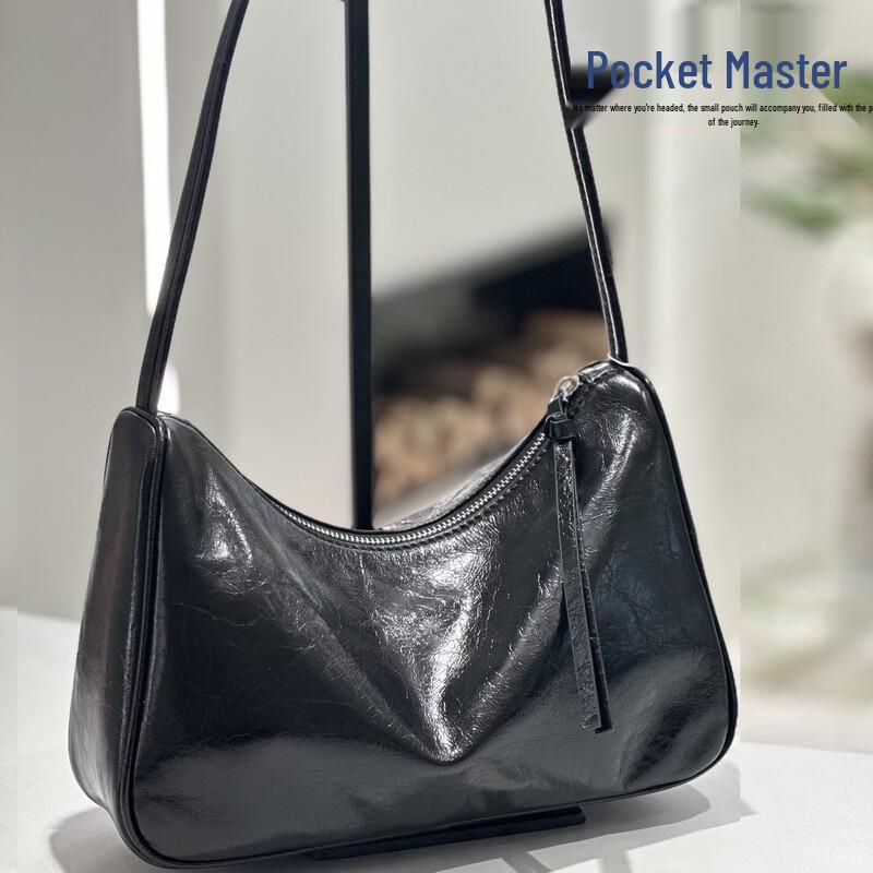 Dou Xiaozhu Women s Oil Wax Leather Square Underarm Crossbody Bag