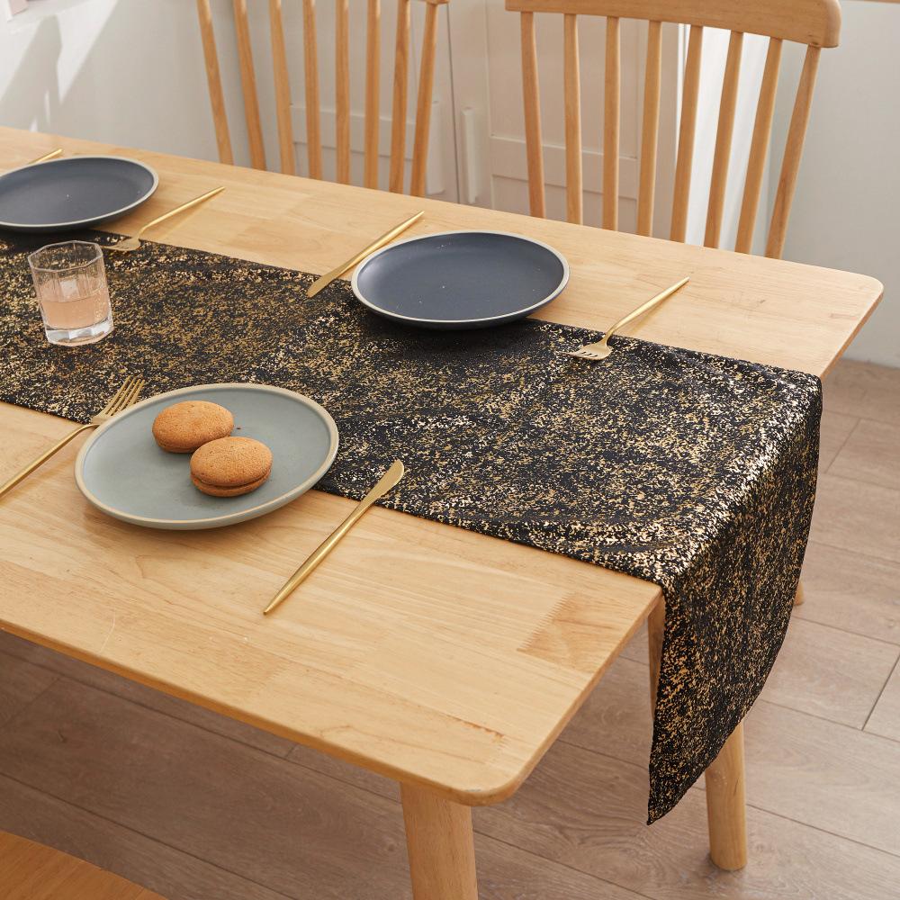 1pcs Solid Color Dutch Velvet Hot Stamping Craft Table Runner Elegent Double Sided Soft Kitchen Table Decoration Tablecloth