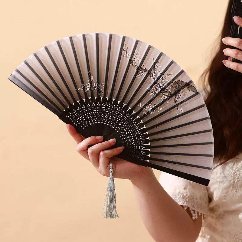 Fan for Men with a Domineering Style, Traditional Chinese Style Folding Fan with Jade-Like Black Bamboo Wood, Portable for Summer, Suitable for Dance