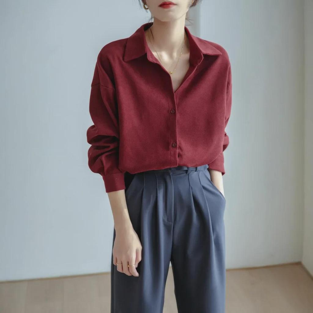 Locker gebürstetes Retro-Hemd aus rotem Cord für Damen – Frühling/Herbst 2025