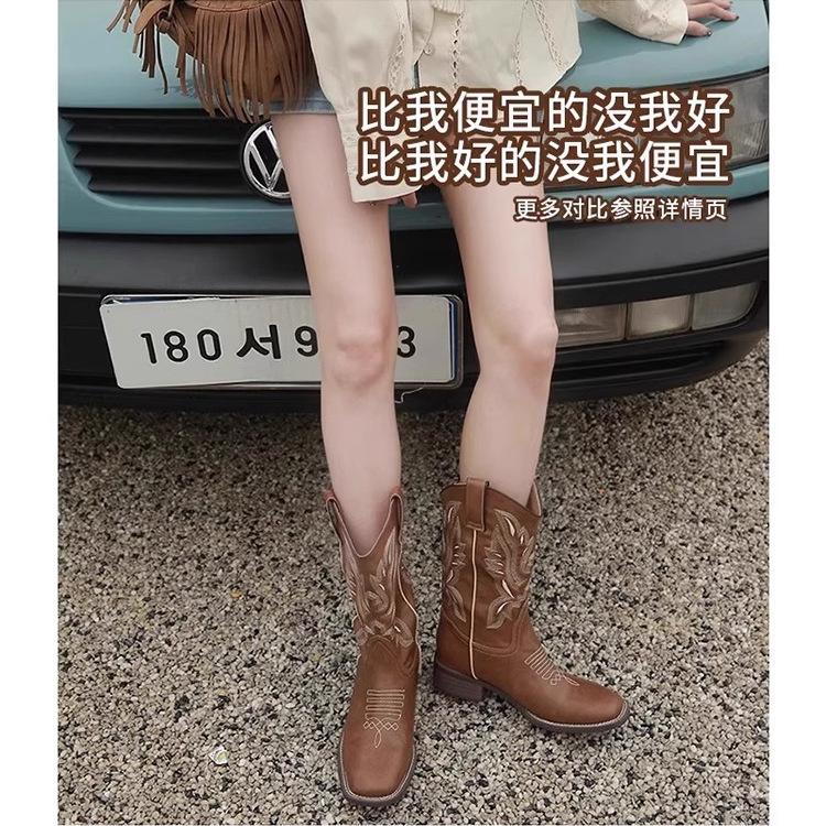 Large Size Embroidered Western Cowboy Boots Women's 2025 New Boots Shoes Travel Wear Desert Boots Northwest Knight Boots