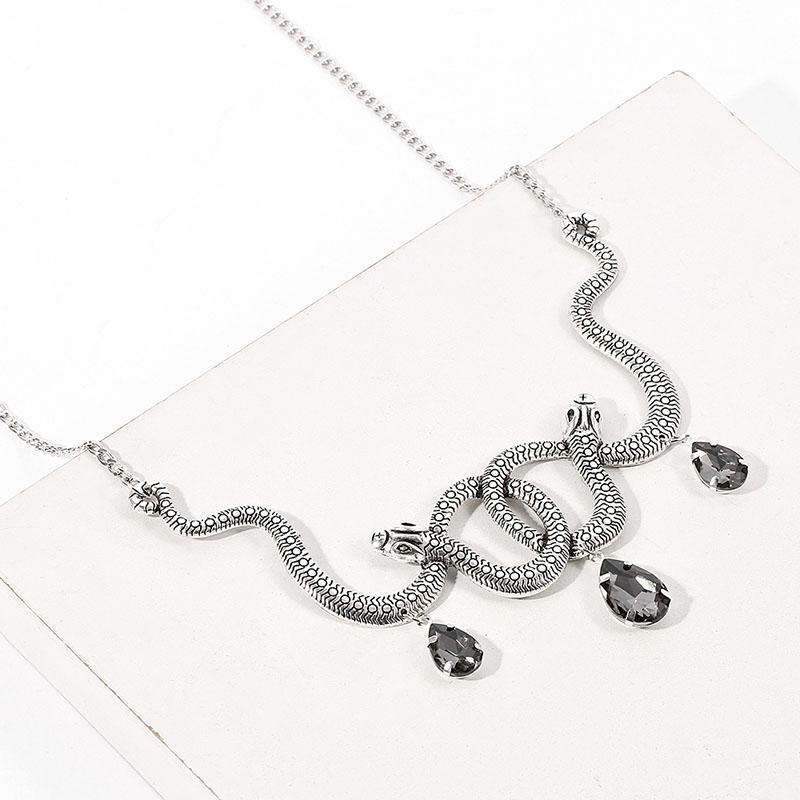Punk Snake Necklace with Gold Color Green Zircon Double Headed Snake Necklace New Pendant Jewelry Role Playing Jewelry Gifts
