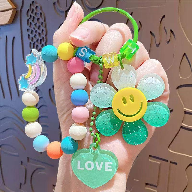 Smiley Face Sunflower Beaded Keychain Bracelet: 7-Color Design for Women & Couples, Bag Charm, Car Pendant Gift.