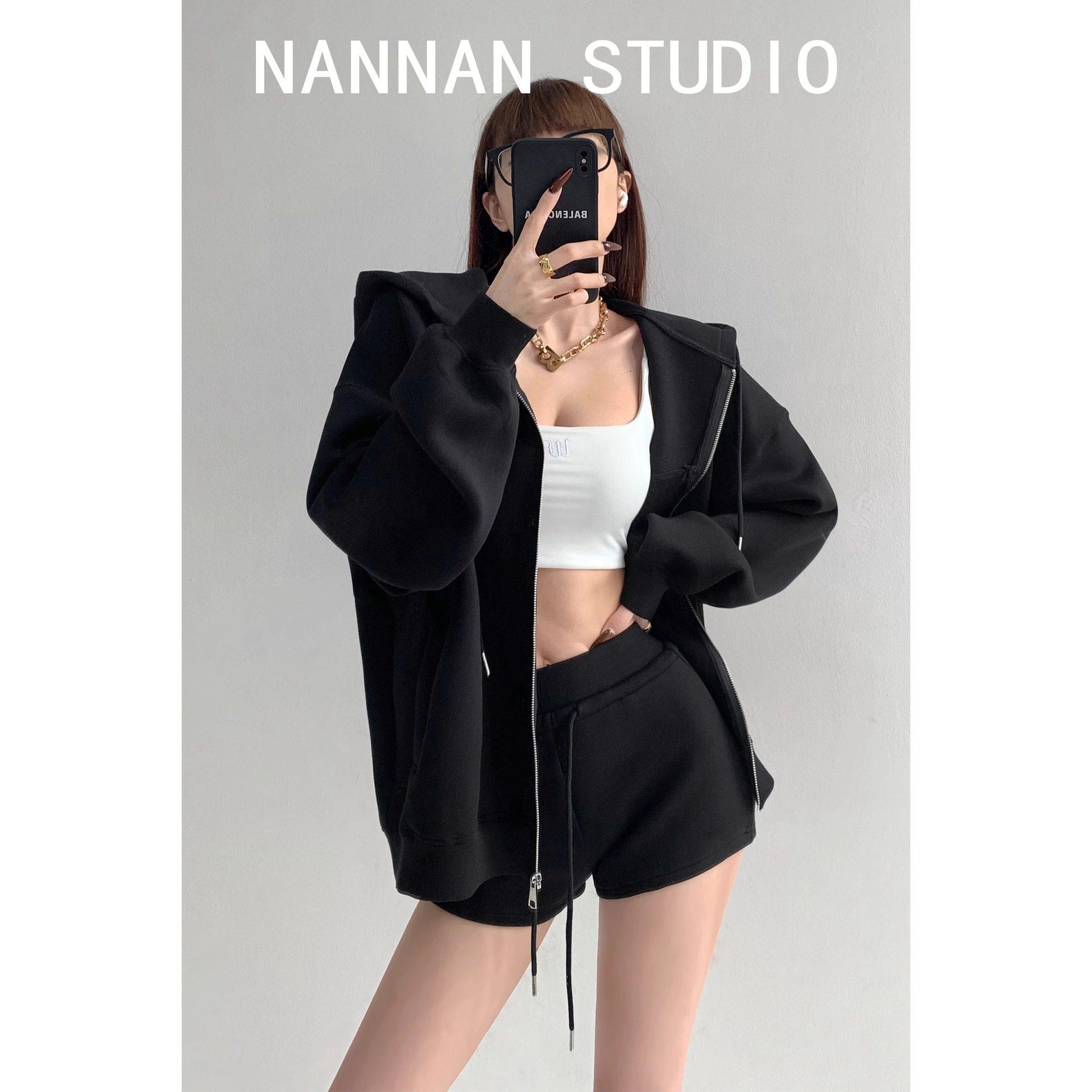 Women s Plus Size High-Waist Grey Sports Ultra-Shorts - Autumn 2026 L