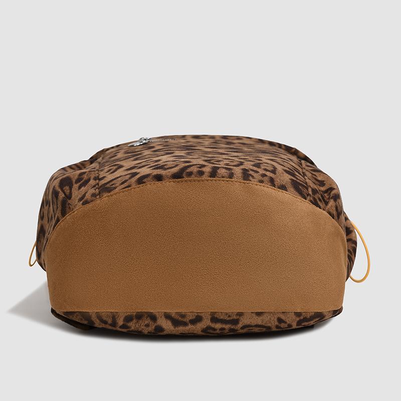 Leopard Print Backpack Student Schoolbag Lightweight Backpack