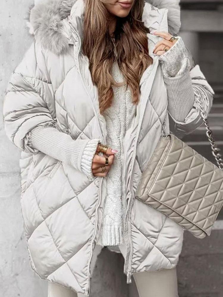 Giacca Invernale da Donna con Cappuccio e Collo in Pelliccia, Maglia a Rete Diamantata sulle Maniche