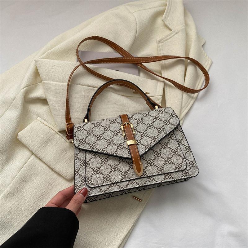 2023 New Arrival Women s Shoulder Bag Street Fashion Pu Crossbody Bag Grey светло-серый