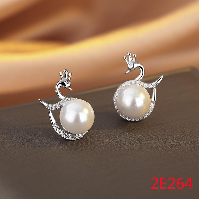 Temperament Light Luxury Design Stud Earrings + Exquisite High-End Earrings Women'S Earrings Customization