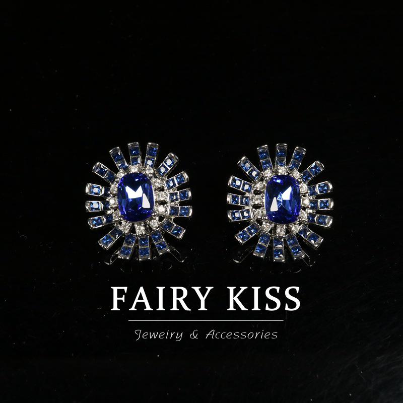 Pre-owned Elegant Blue Tassel Pendant Necklace & Brooch with Rhinestone Details