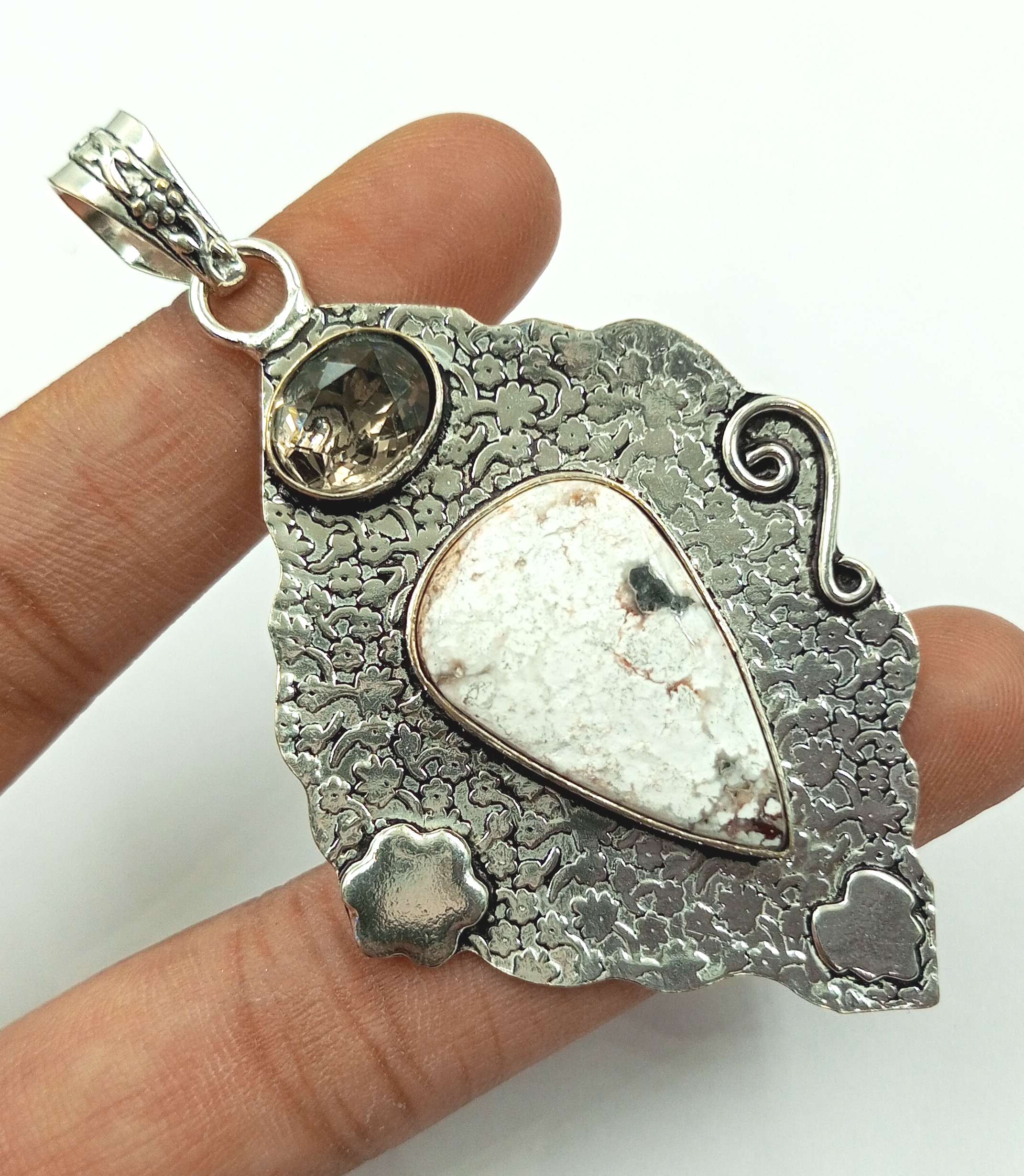 

LabrdoriteGemstone 925 Sterling Silver Plated Women s Gifted Pendant UUOL-P47