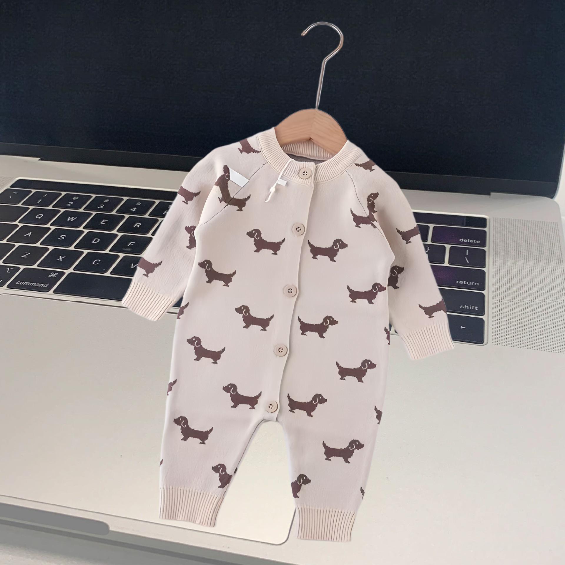 

Свитера и комбинезоны для младенцев и малышей осень/зима 2024 года – коллекция комбинезонов с принтом для новорожденных и одежды для ползания. 73cm