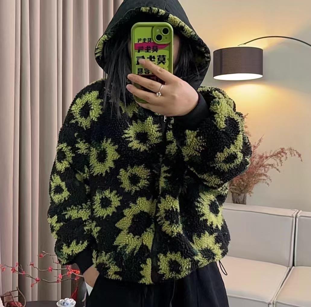 

2025 autumn and winter new warm loose front and back wear zipper warm classic one size retro cotton-padded clothes with women outside Average size