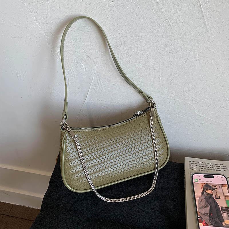 Premium Texture Small Bag Women's 2025 New Autumn and Winter Versatile Messenger Bag Fashion Super Fire Shoulder Armpit Small Square Bag