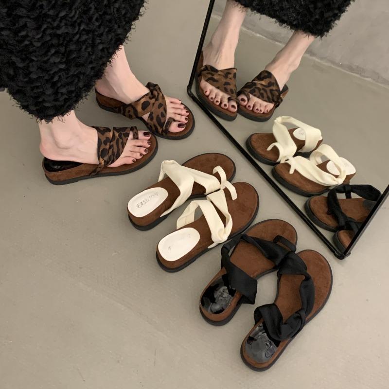 Summer new fashion niche design wedge heels slippers women's head open toe low heel with skirt women's shoes