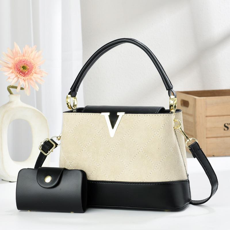 New Fashion Versatile Large Capacity Pillow Bag Ladies Handbag Womens Commuting Shoulder Bag Crossbody Bag Stylish and Practical