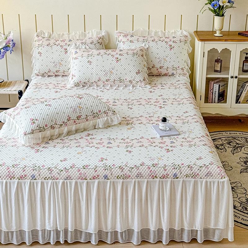 Bed Skirt Style Mica Bean Cooling Mat, Washable Lace Style Ice Bean Bean Ice Silk Cooling Mat Set of Three Pieces