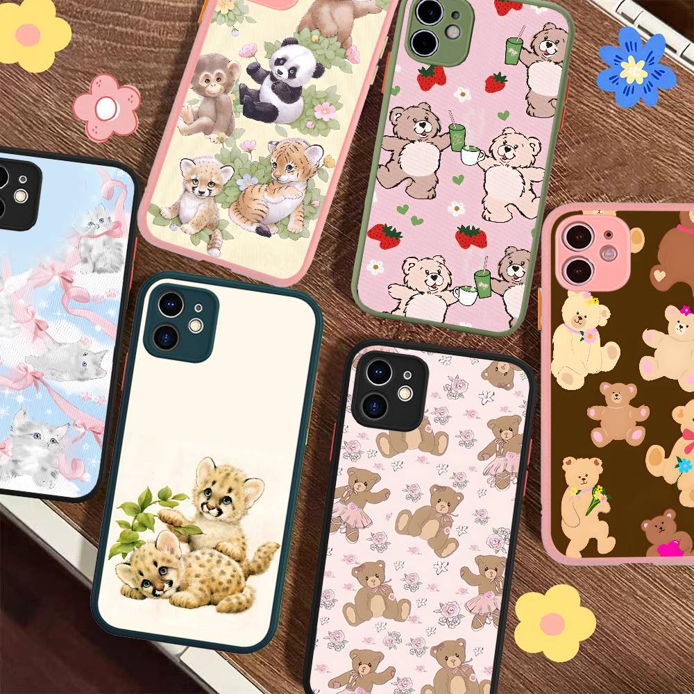Wildflower Safari Bärenbaby Handyhülle Für IPhone 16e 16 15 14 13 12 11 Pro Max X XS MAX Plus Spuerstar Mattes Cover