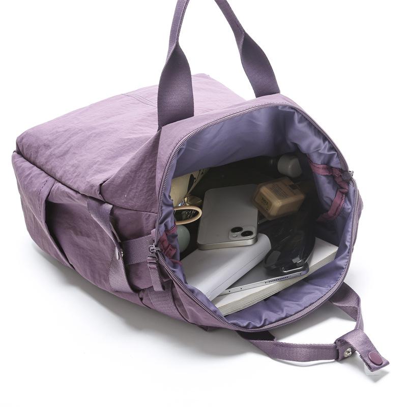 Unisex Lässiger Outdoor-Rucksack: Großes Fassungsvermögen, Wasserabweisend, Strukturierte Unifarbe, Ideal für Reisen, Sport und den täglichen Weg zur Arbeit.