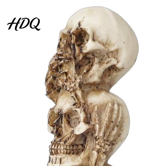 Personalized Shelf Display Stacked Skull Heads Statue Gothic Resin Figurine See Speak Vintage Aged Bone Figurine Hear No Evil Skulls Sculpture