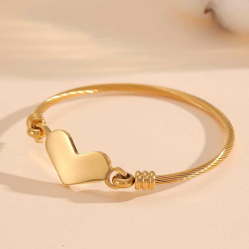 

Retro Personality Evil Eye Micro Inlay Zircon Double Heart Bangles for Women Gold Color Stainless Steel Twist Bracelet Jewelry