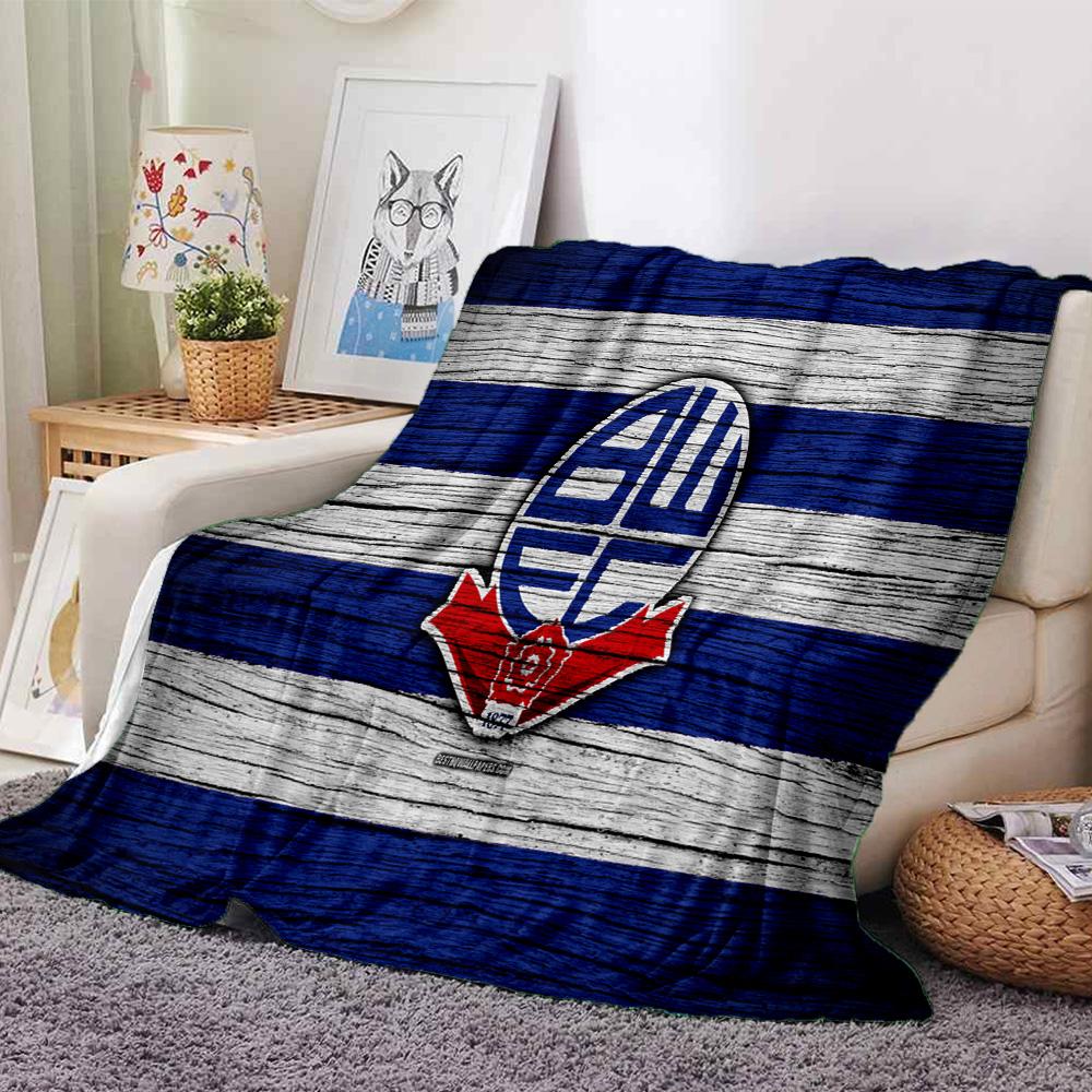 Bolton Wanderers Crest Design Flannel Blanket, Soft Polyester, Modern Design, All-Season for Camping, Travel, Gifts for Holidays or Birthdays