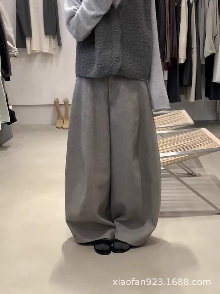 In Stock: High-Quality Korean Style Wool Balloon Pants - Solid Color, Loose, Slimming, Cropped, Long, Casual Wear.