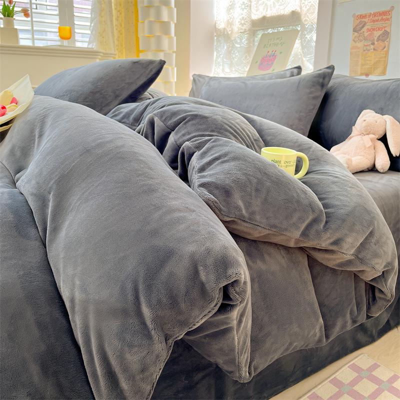 G5Z Milk Fleece 4-Piece Bedding Set: Thick, Warm, Anti-Static, Double-Sided for Autumn/Winter. Includes Single Duvet Cover.