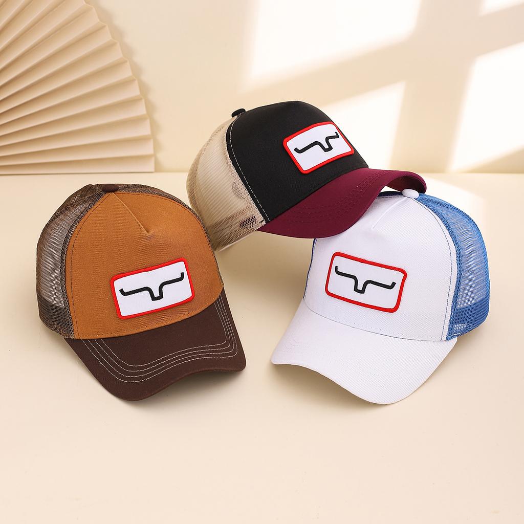 The color-blocked embroidered horn-shaped mesh cap is a fashionable and trendy baseball cap for daily leisure and outdoor sports