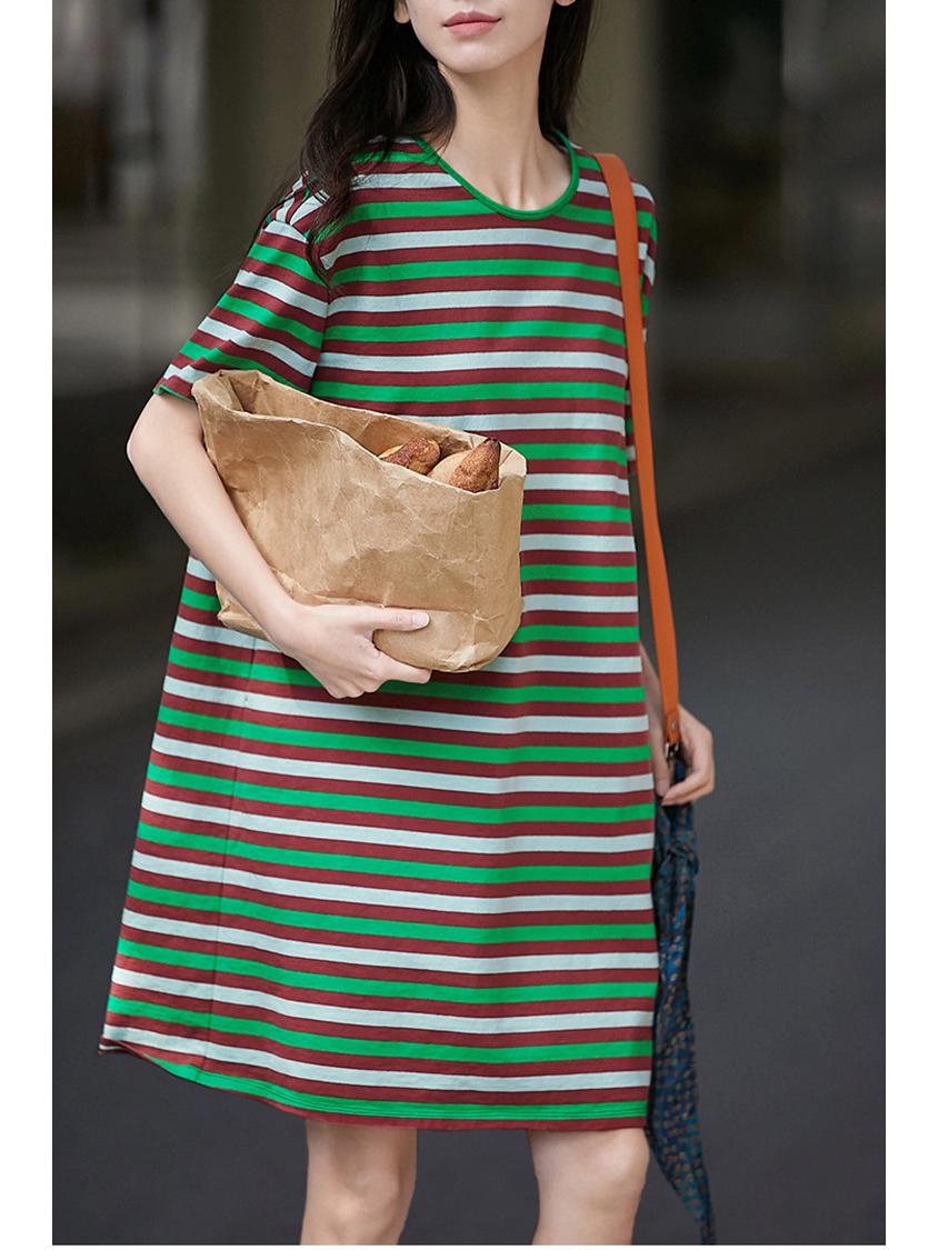 

2023 Spring/Summer Green Striped Retro Round Neck Knit T-shirt Dress Large