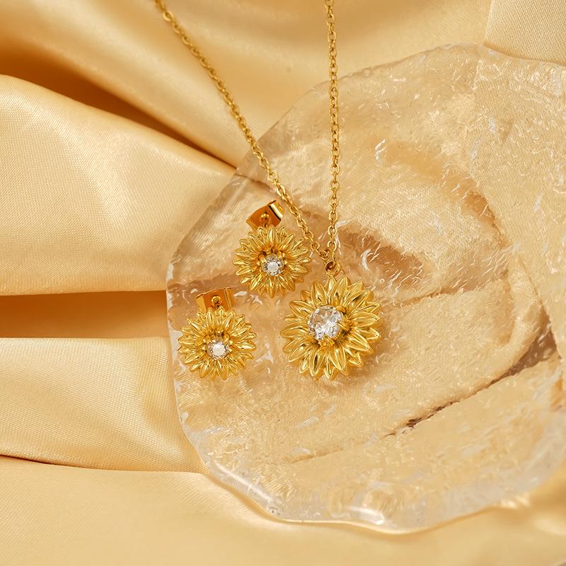 Sunflower Stud Earrings Necklace Women'S Titanium Steel Women'S Micro-Inlaid Temperament Jewelry Set Earrings