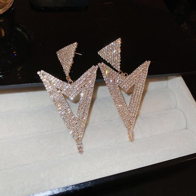 2025 Retro Blume Perle Quaste Ohrringe - Elegante Damen Luxus Hängeohrringe